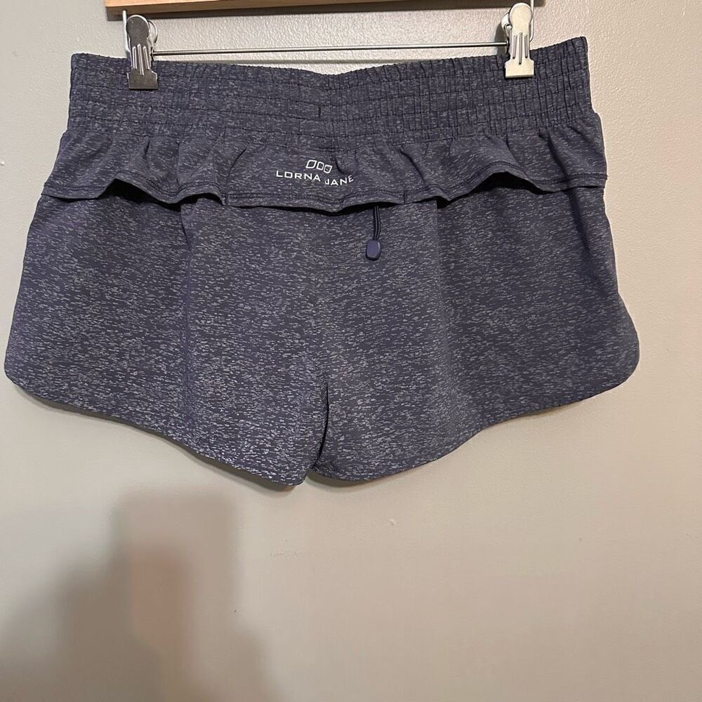 Lorna Jane Active shorts size XL